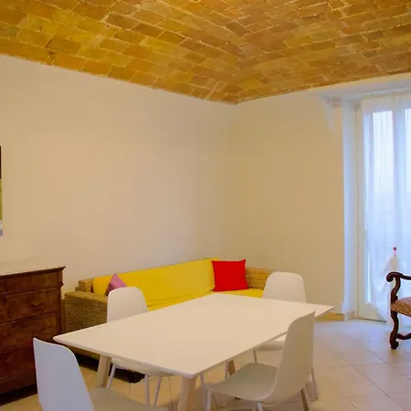 Casa *
